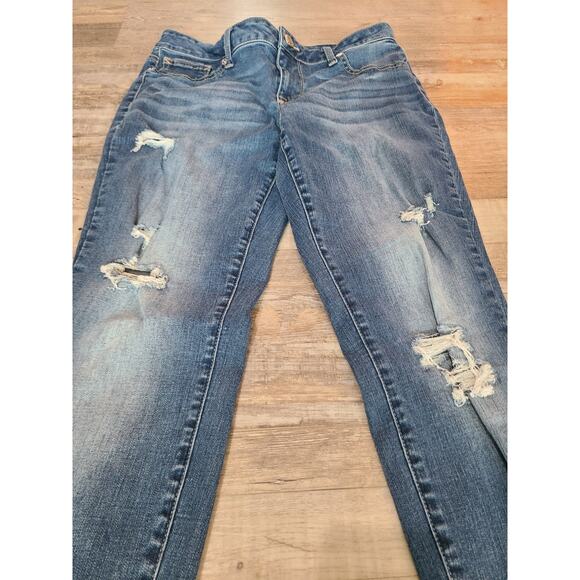 Maurices medium regular women's distressed skinny jeans - Picture 2 of 9